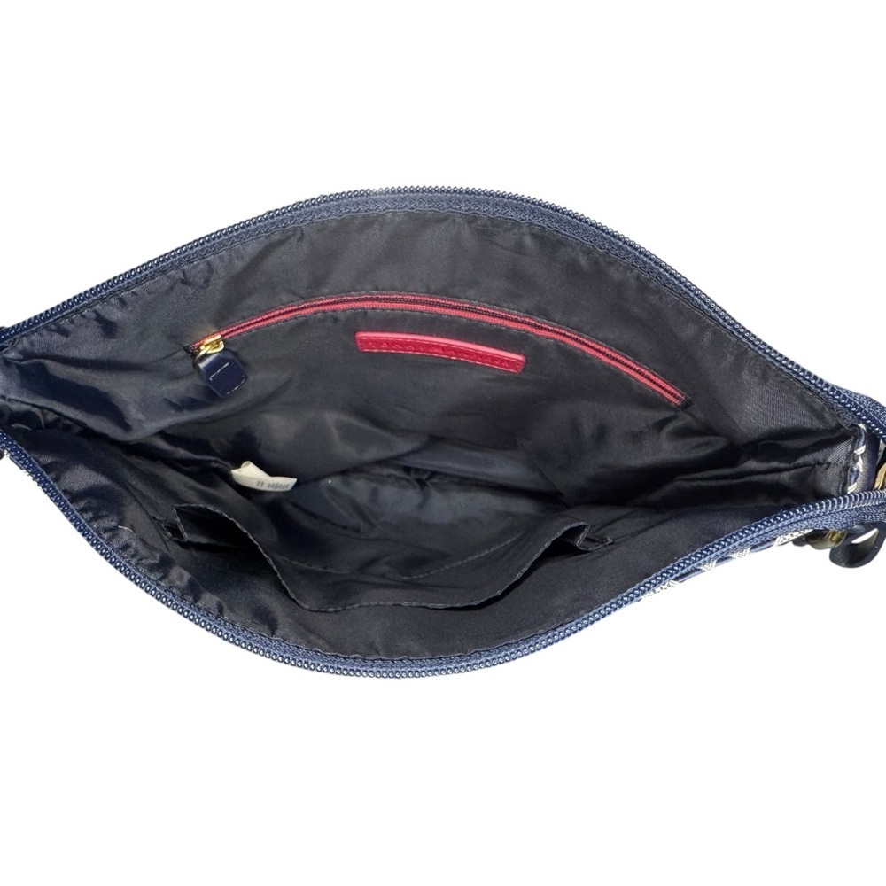 Tommy Hilfiger Garden Classics II-Medium Crossbody Bag-Navy and White Monogram - Picture 7 of 14